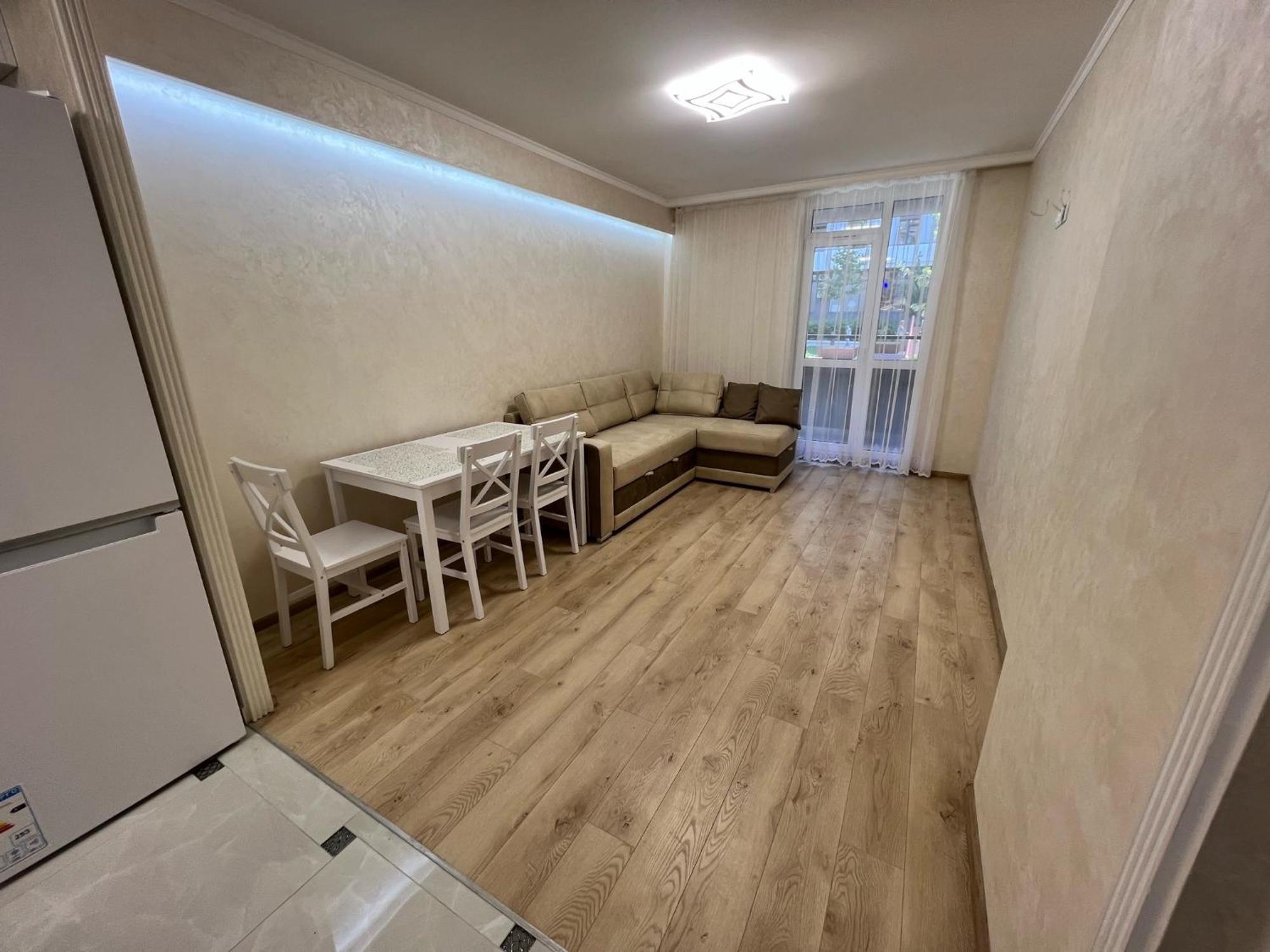 Green House Апартаменти В Новобудові По Вул Зелена 204 Lviv Exterior photo